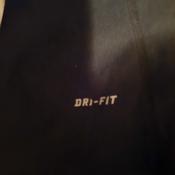 Nike sweater - Picture 2 of 2